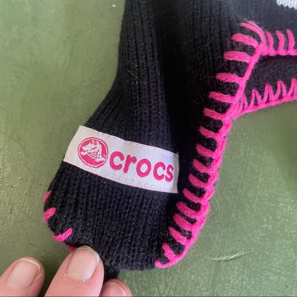 Crocs Kid’s Peruvian Style Panda Hat - Picture 3 of 3